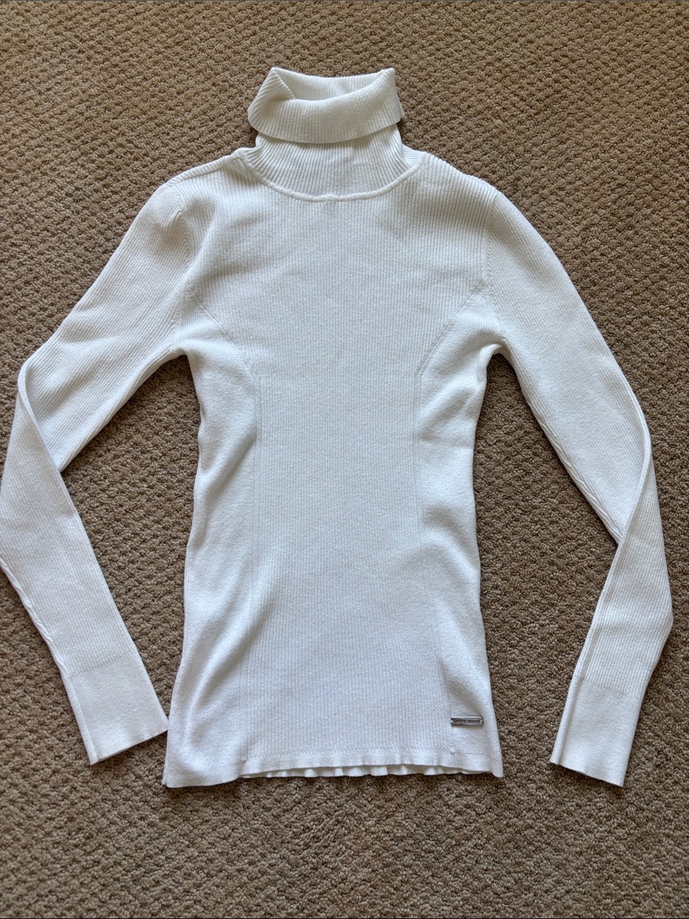 EUC White House Black Market Off White Ribbed Turtleneck Top
